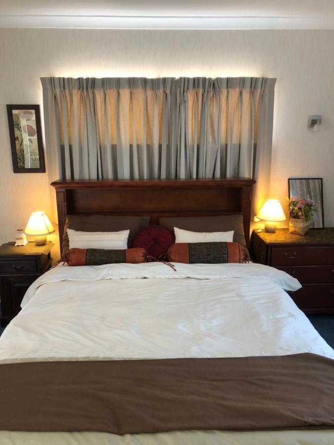 A Cozy Room With It'S Own Privacy Upper Hutt Exterior foto