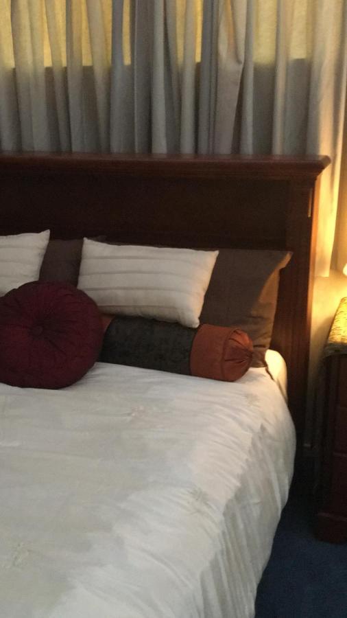 A Cozy Room With It'S Own Privacy Upper Hutt Exterior foto